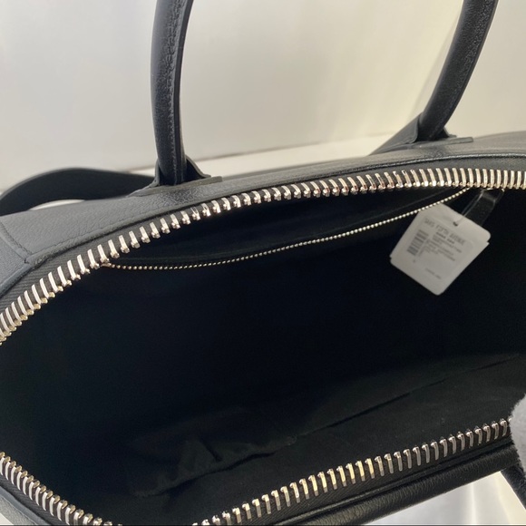 Givenchy Medium Antigona Goatskin - Picture 11 of 16